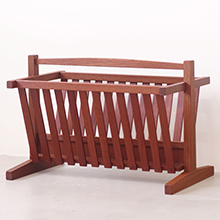 Magazine rack in solid teak