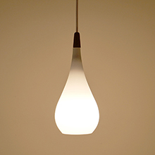 Holmegaard /Drop shaped pendant (white)